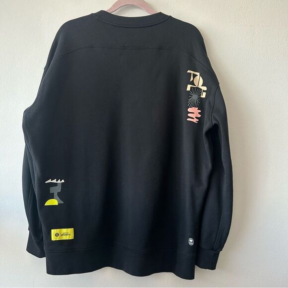 Lululemon x Justin Broadbent Team Canada City Sweat Pullover Hoodie in black - Picture 5 of 12